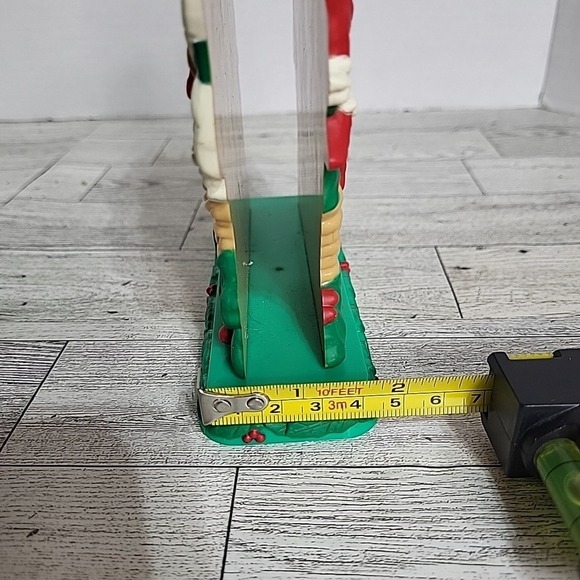 Vintage Avon Christmas Napkin Card Holder POINSETTIA Basket Shape Hard Plastic - Picture 3 of 6